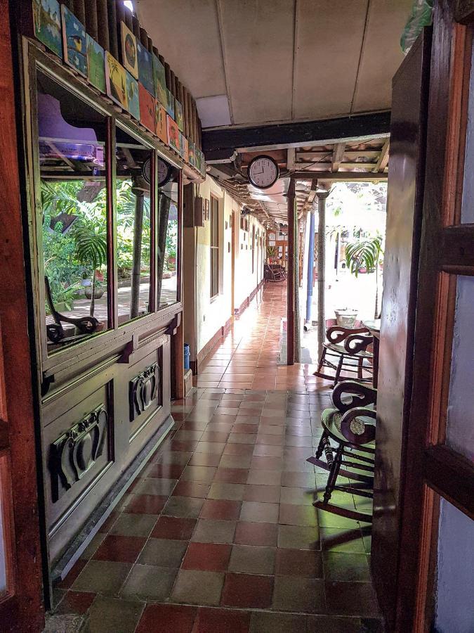 Casa De Los Berrios Leon Bagian luar foto