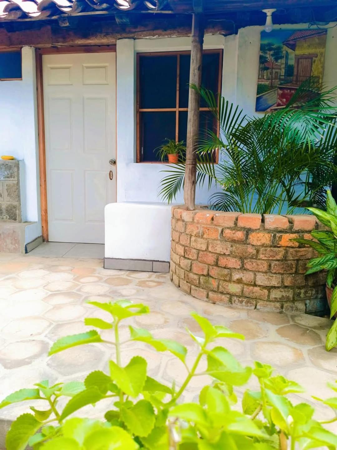 Casa De Los Berrios Leon Bagian luar foto